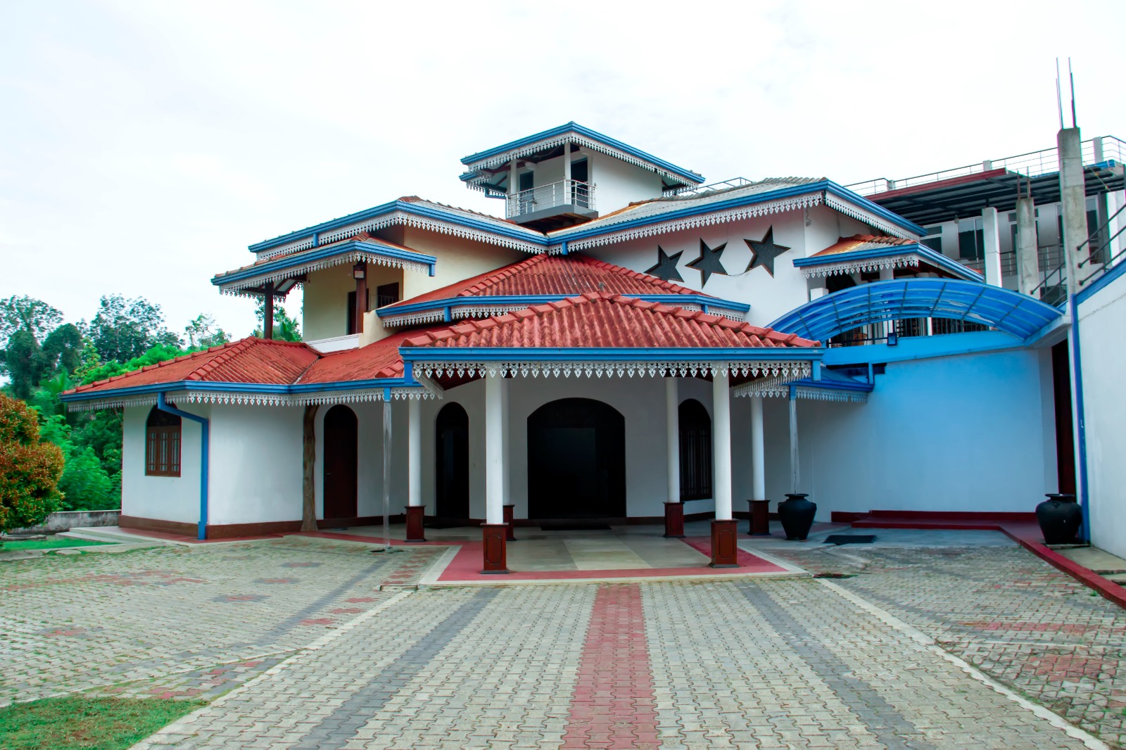 hotel-front-image
